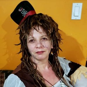 Meet your Posher, Annie